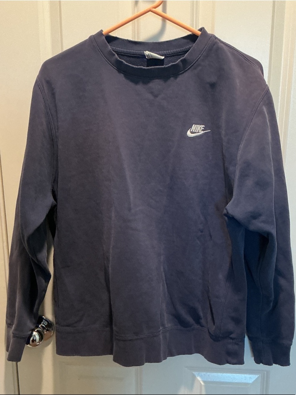 Nike Men's Navy Blue Thrashed Crewneck Sweatshirt with White Logo